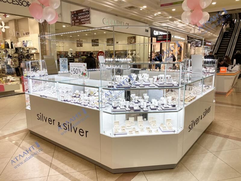Остров SILVER в ТРК «Принц Плаза»