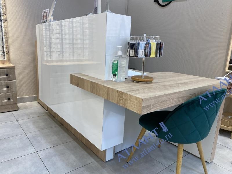 Ресепшен в салон оптики ЧЕТКИЙ ВЗГЛЯД г. Королев